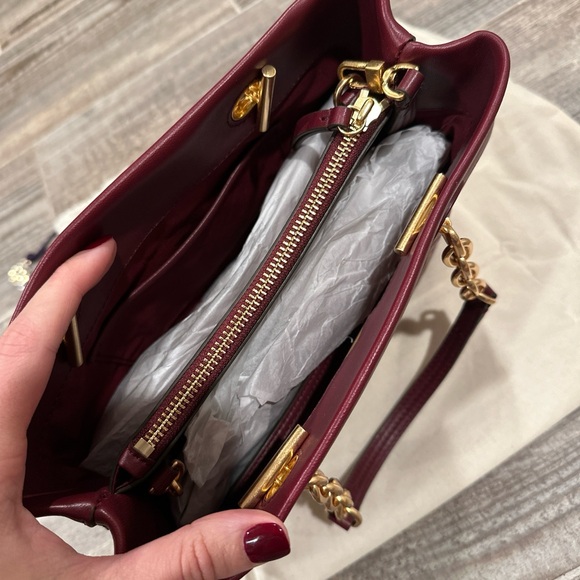 NWOT Tory Burch Quilted Burgundy Leather Fleming Bag - Picture 5 of 10